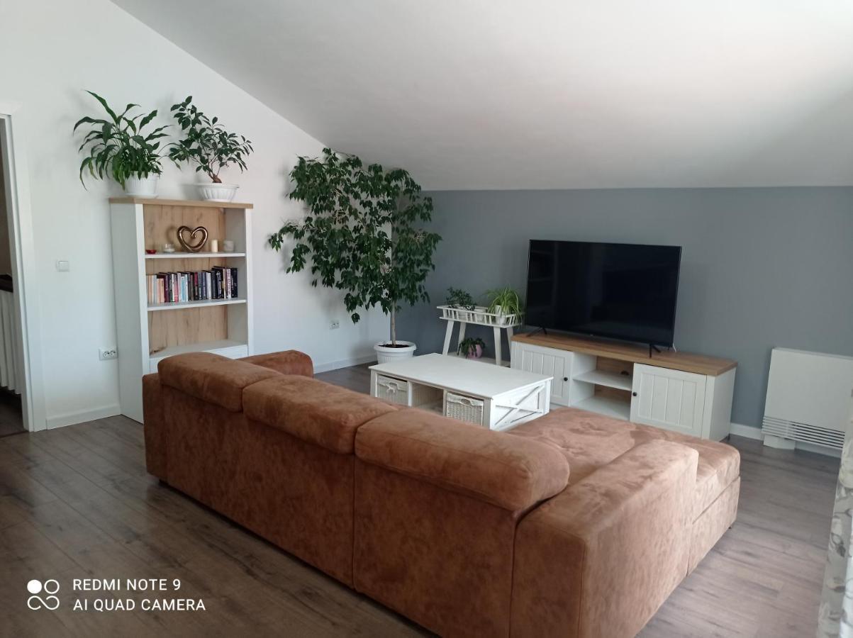 Уютна Къща Sliven Exterior foto